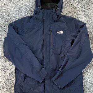 The North Face Men's Dark Blue Performance Jacket size M Preowned